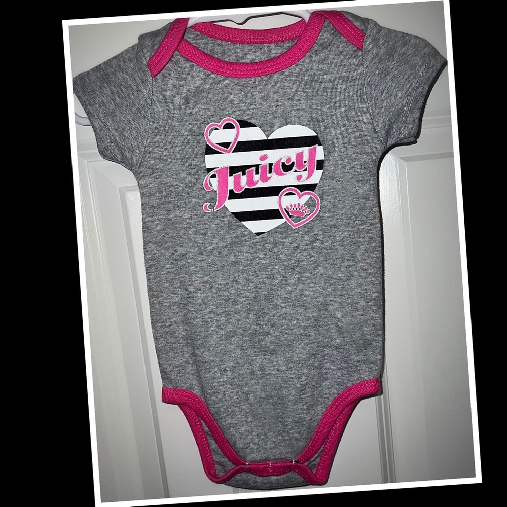 4/$10 •Juicy Couture 3-6m baby girl onesie💓EUC💓